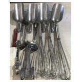 LOT OF 15 KITCHEN UTENSILS