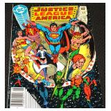 JUSTICE LEAGUE OF AMERICA #217 -1983  NEWSSTAND