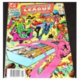 JUSTICE LEAGUE OF AMERICA #220 -1983  KEY ISSUE