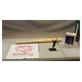 Kirby Puckett Statue, Baseball Bat & Homer Hanky