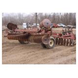 WFE (White Farm Equipment) 18' Disc