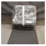 Bundle of 15'x19' Oil Pads