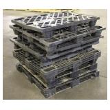 (10) Poly Pallets
