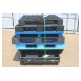 (11) Poly Pallets