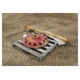 Wheel Hub From Farmall 966 Tractor W/ Cattle Oiler