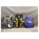 (3) Speedo Life Jackets