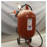 20 Gallon Northern Industries Sand Blaster