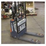 Toyota 24V Electric Pallet Jack