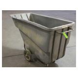 Rubbermaid 1 Cubic Yard Tilt Truck Dolly