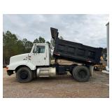 1996 INTERNATIONAL SINGLE AXLE DUMP TRUCK