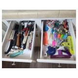 Contents of 2 Drawers Contents of 2 Drawers