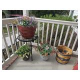 Flower Pots Lot 2 w/Table Flower Pots Lot 2 w/Table