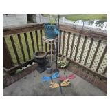 Yard decor lot 3 Yard decor lot 3