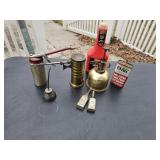 Vintage oil cans Vintage oil cans