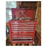 Craftsman tool box and contents29hx26Lx12w Craftsman tool box and contents29hx26Lx12w