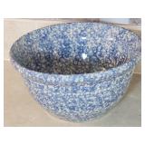 Gerald E. Henn Roseville Pottery Blue Spongeware Gerald E. Henn Roseville Pottery Blue Spongeware