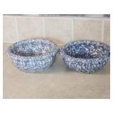 2 Henn Pottery Blue Spongeware Bowls1 bowl has 2 Henn Pottery Blue Spongeware Bowls1 bowl has