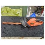 Black and Decker 20" hedge trimmers Black and Decker 20" hedge trimmers
