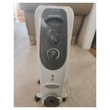 Pelonis Electric Oil-Filled Radiator Heater, Model