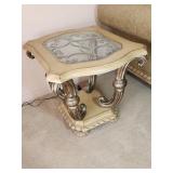 Glass Top End Table 25.5×27×29.5