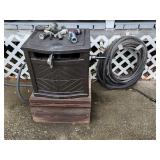 Suncast Hose Reel With Assorted Nozzles