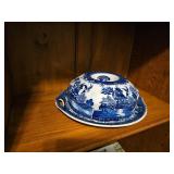 Blue Willow Pattern Serving Dish with Cover