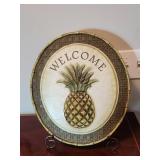 Round Decorative Plaque with Pineapple Design