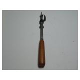 Vintage Hand-Operated Can Opener