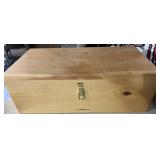 Lidded Pine Box, Like New, 22" x 11" x 8"