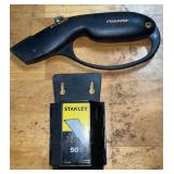 Fiskars Razor Knife w/Stanley Blades Pack