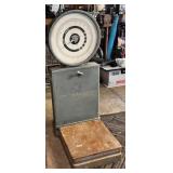 Toledo Honest Weight Scale, 54" x 22"