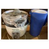 Black & Decker Rice Cooker, Like New & Pitcher