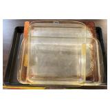 Vintage PYREX 2qt & 8' Bakers, Metal Baking Sheets