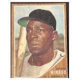 1962 Minnie Minoso TOPPS Baseball Trading Card #28