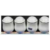 (4) White w/Gold Rim Shakers