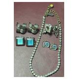 (4)pr Earrings & 13' Rhinestone Necklace