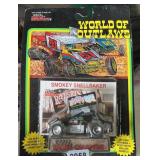 Smokey Snellbaker World of Outlaws 1:64 Die Cast