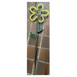 Horseshoe & Rebar Art Flower 28.5' Yard Stake