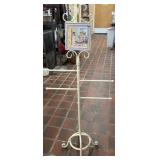 Off White Metal Towel Tree, 45' x 20'