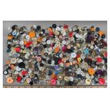 Tin of Vintage Buttons