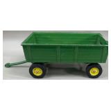 Ertl John Deere Die Cast Farm Trailer