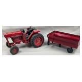 Ertl International 886 Tractor & Farm Wagon