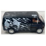 Die Cast 1:24 1974 Ford Econoline Van