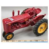 Die Cast 1:16 Massey Harris 44 Tractor