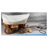 Wood 14' Covered Wagon Lamp