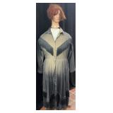 Bodice Form w/Stylist Head & Dress, 62'