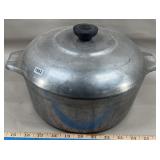WagnerWare Magnalite 4248 P Lidded Pan
