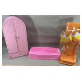 Barbie Wardrobe, Shower & Tub w/Accessories
