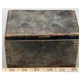 Antique Dovetail Wood Box, 5.5' x 3.25' x 3.5'