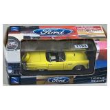 New Ray 1:43 Die-Cast 1956 Ford Thunderbird